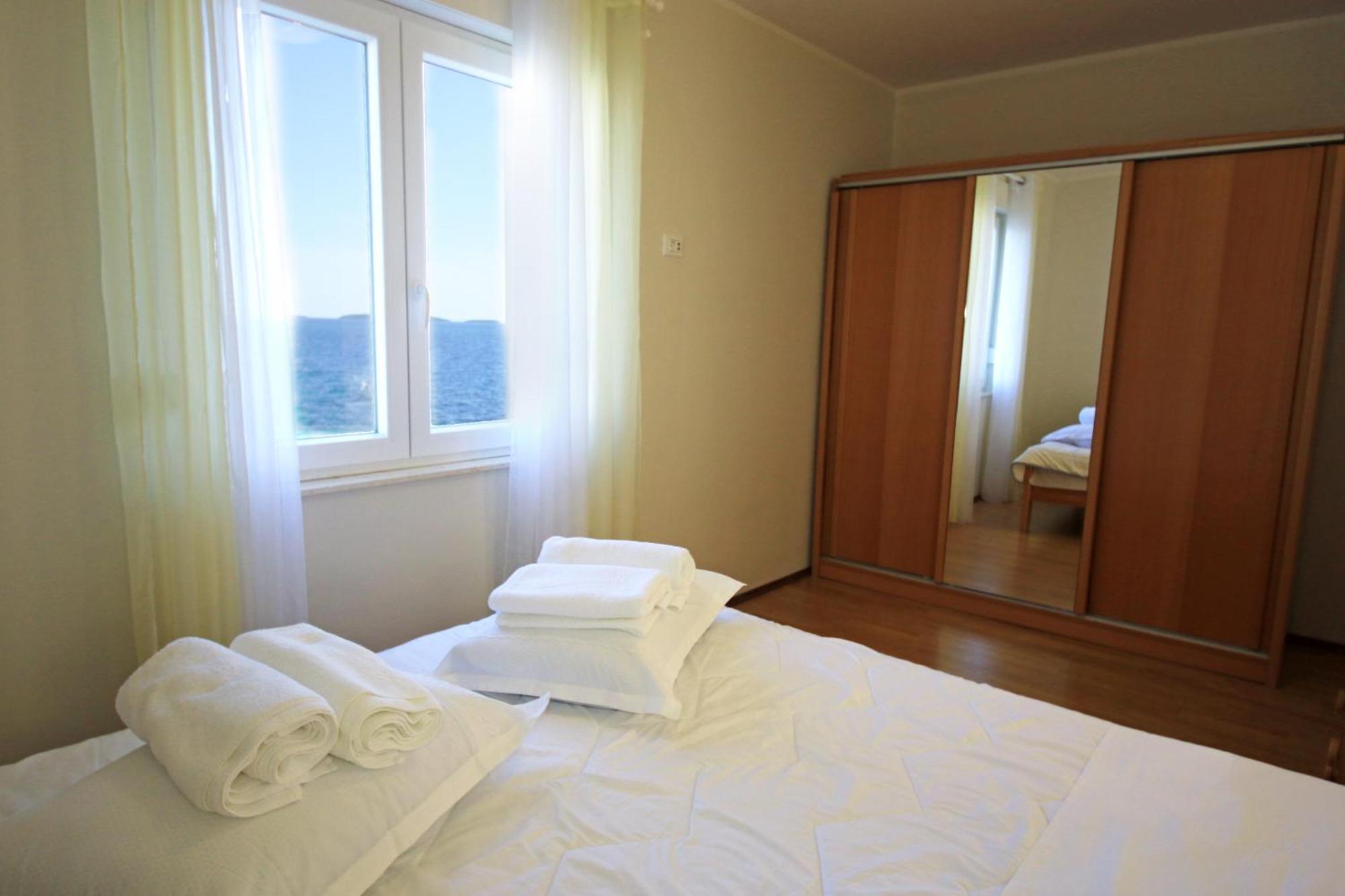 Apartments Superba Brodarica  Rum bild