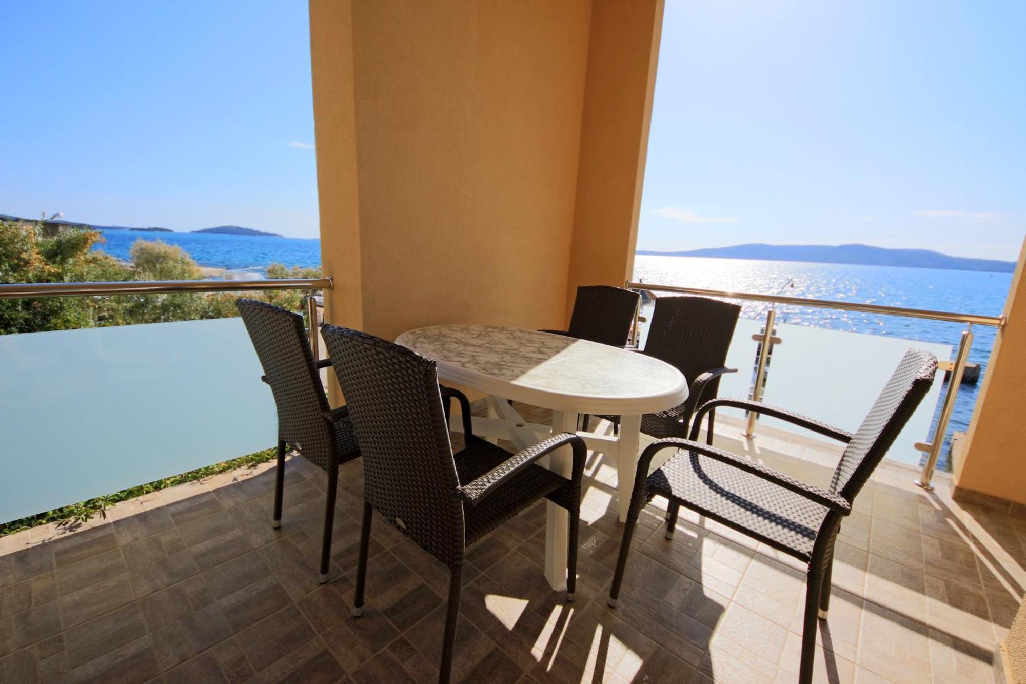 Apartments Superba Brodarica  Rum bild
